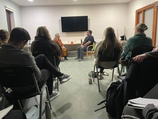 Home 16 Fishbowl counselling session at UK Therapy Guild